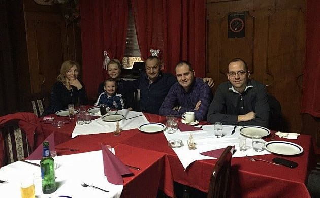 12463444_10206428540407447_571628174_n