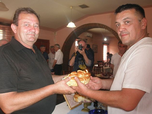 Domacin slave Radoslav Vulovic i novi kolacar Vidosav Zivanovic