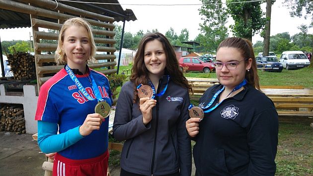 MK lezeci juniorke Babic, Kolarevic, Armus Foto Nikola Maric