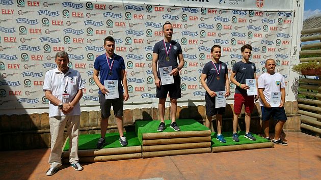 MK puska 60 lezeci Pesic, Pletikosic, Stefanovic, Jovanovic, Vusekruna