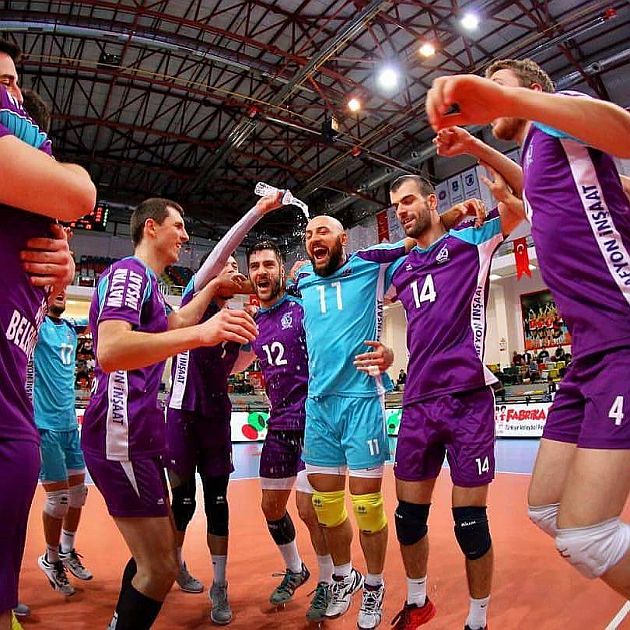 13884537_10210078763996185_978748973_n