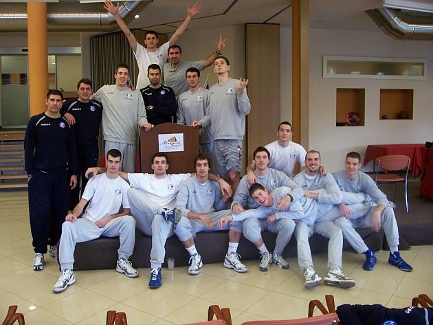 57490_1678997985357_1009073_o