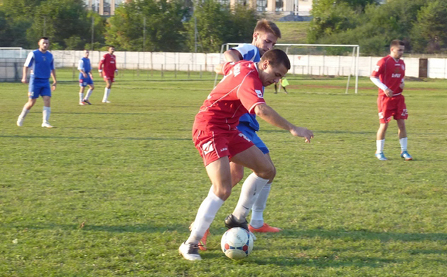 Gavrilo Nikcevic (crveni dres) Zastava, za 16.10.2016